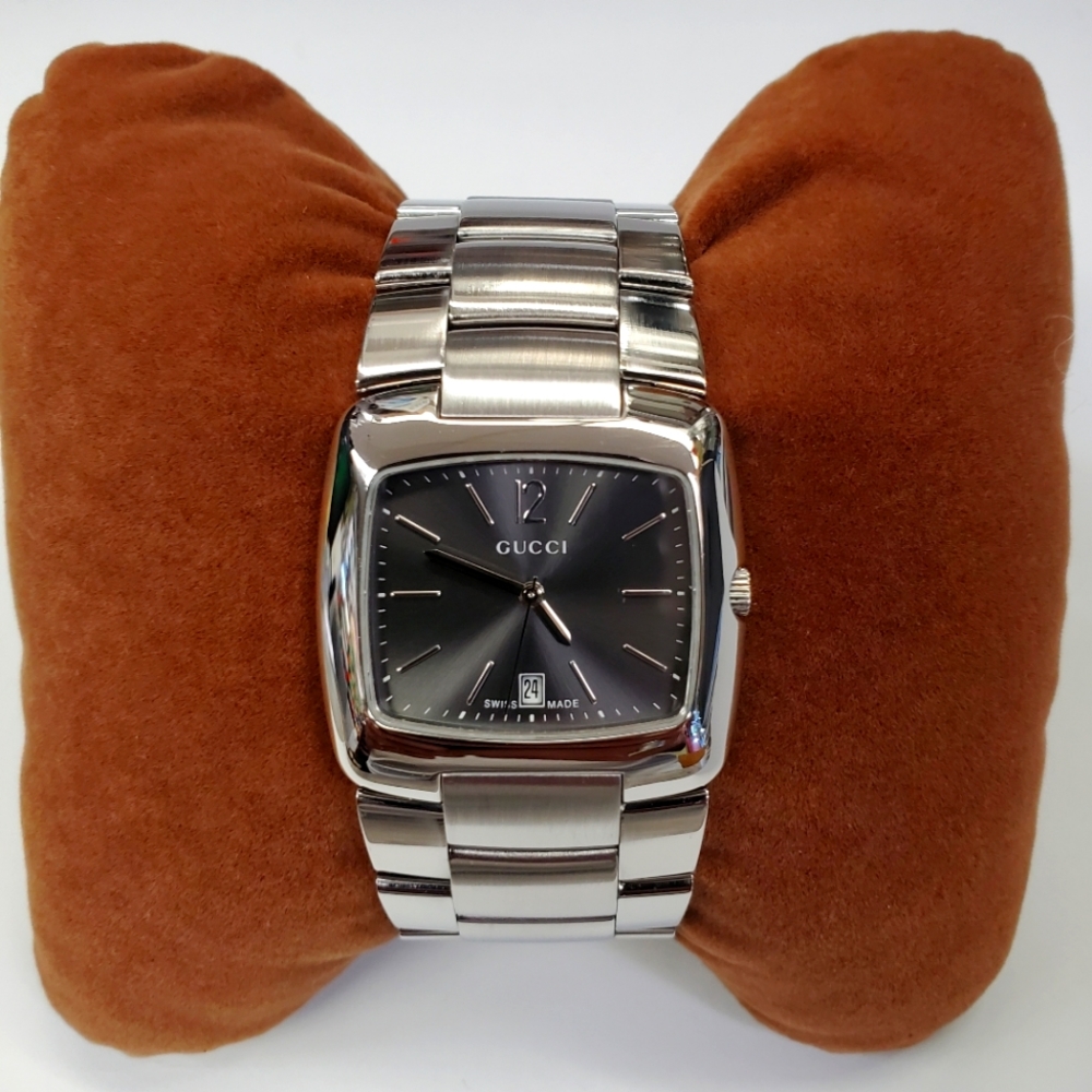 Gucci Watch 8500M Stainless Steel Silver Mens Watch